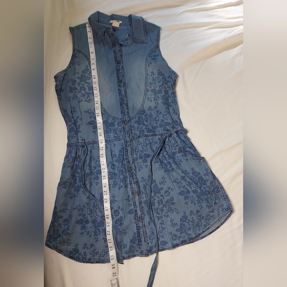 Levi's Denim Floral Dress With Pockets 100% Cotton - Picture 11 of 12